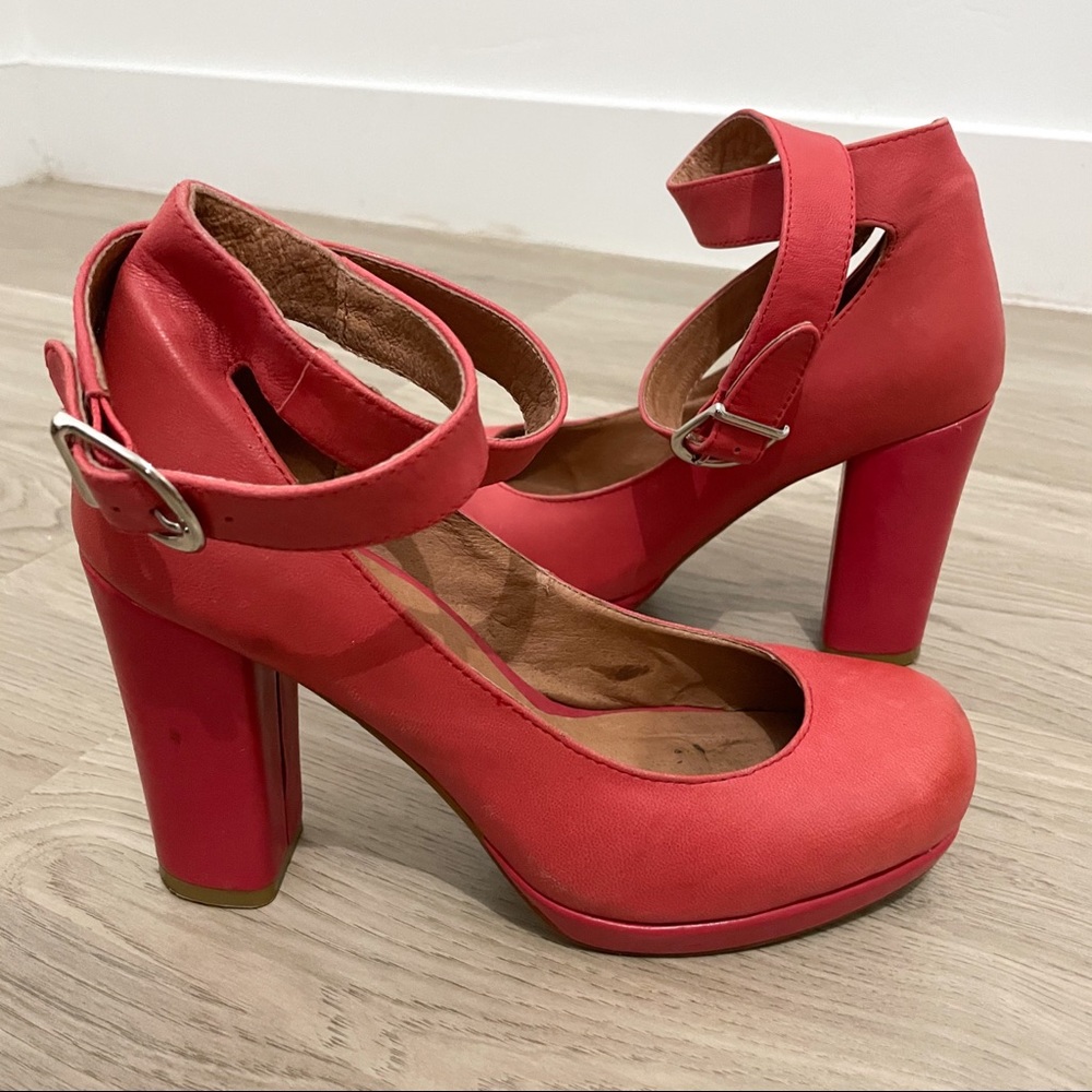 Jeffrey Campbell pink leather vintage heels sz 7